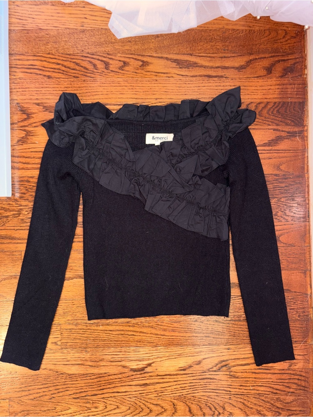 &merci Black Ruffle-Trim Long Sleeve Knit Top